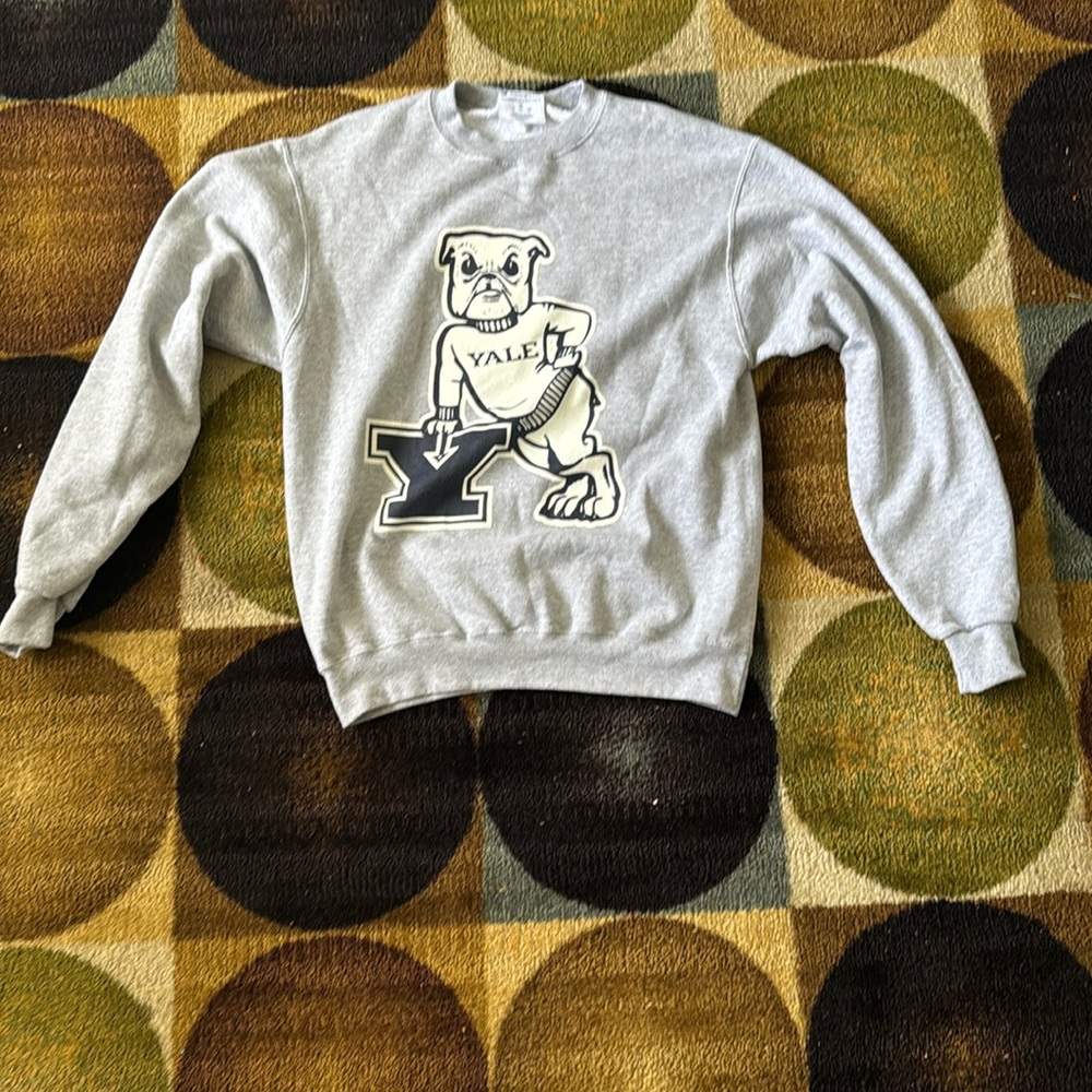 Yale crewneck